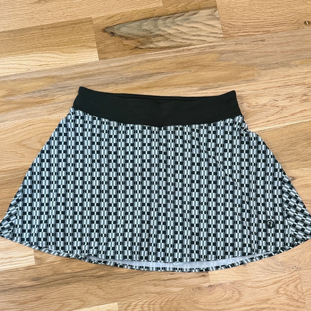 Lululemon Athletica hunter Green and White Athletic Skirt